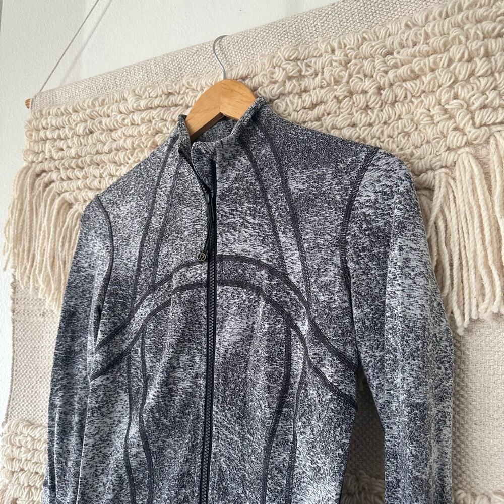 Lululemon Define Jacket - Picture 2 of 8